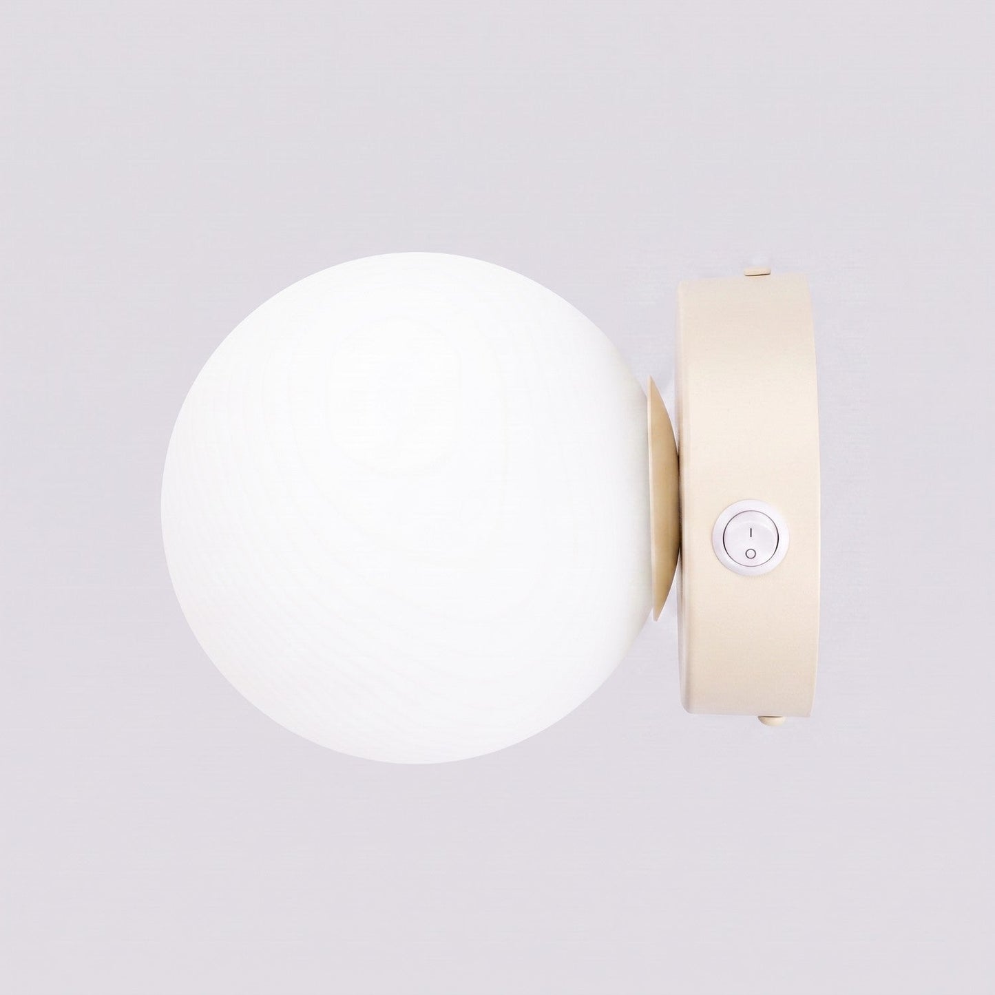Applique Globe Solis en Verre Opalin Beige