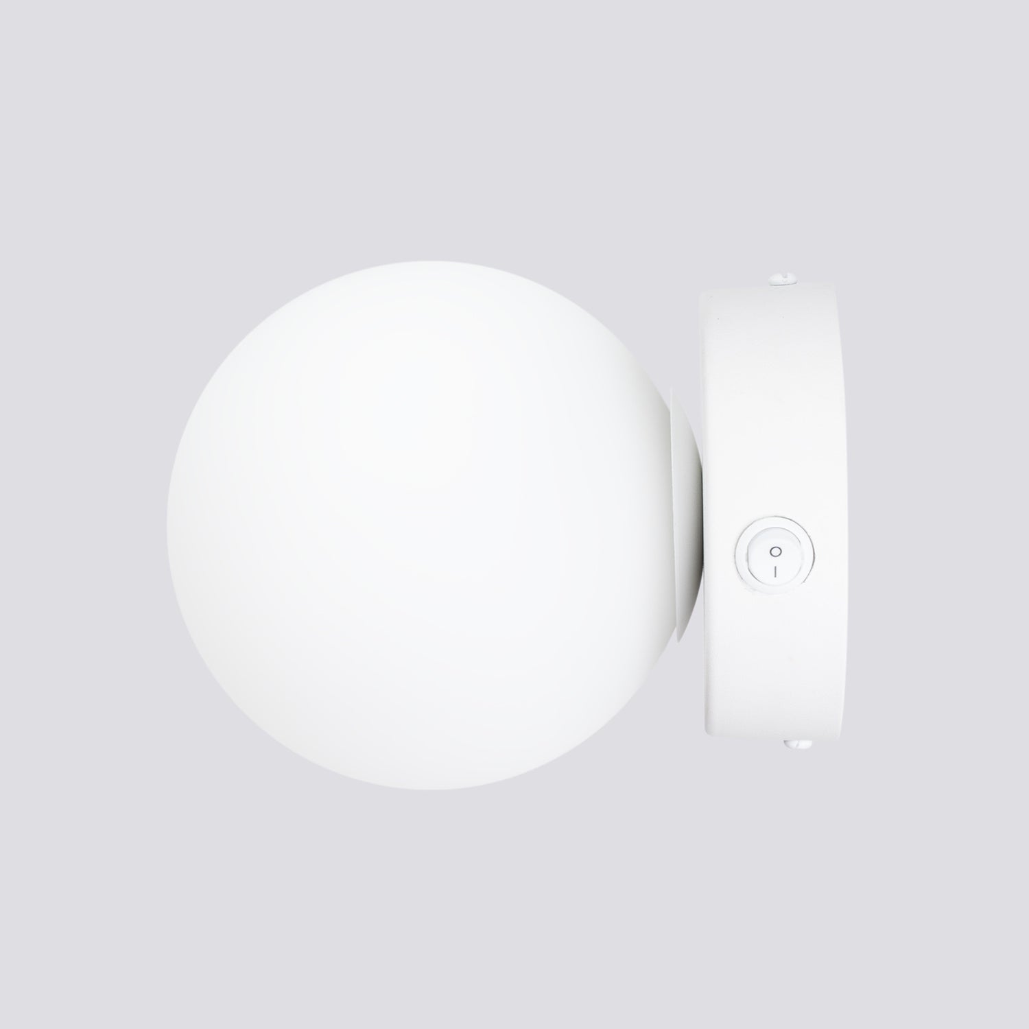 Applique Globe Solis en Verre Opalin Blanc