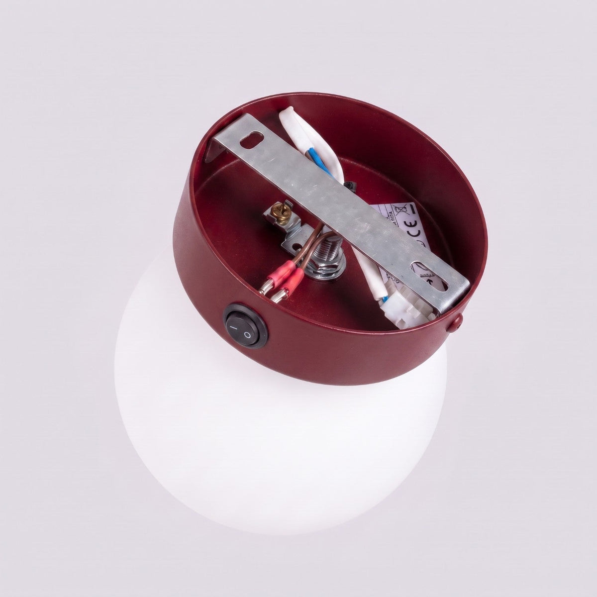 Applique Globe Solis en Verre Opalin Bordeaux