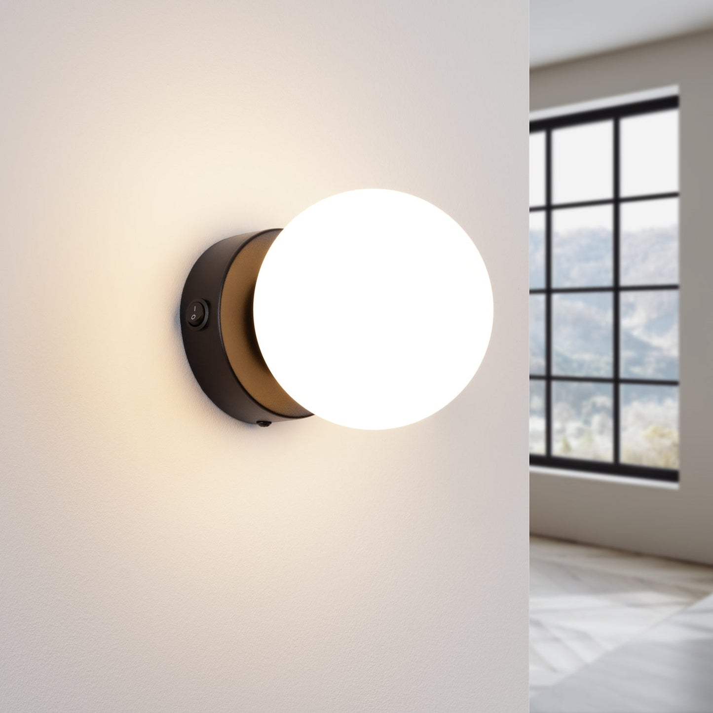Applique Globe Solis en Verre Opalin Noir