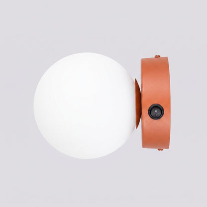 Applique Globe Solis en Verre Opalin Ocre Rouge