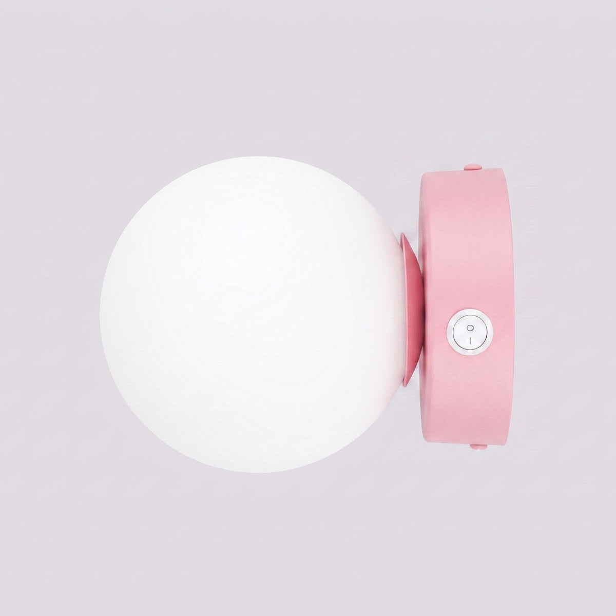 Applique Globe Solis en Verre Opalin Rose