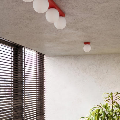 Applique Globe Solis en Verre Opalin Rouge