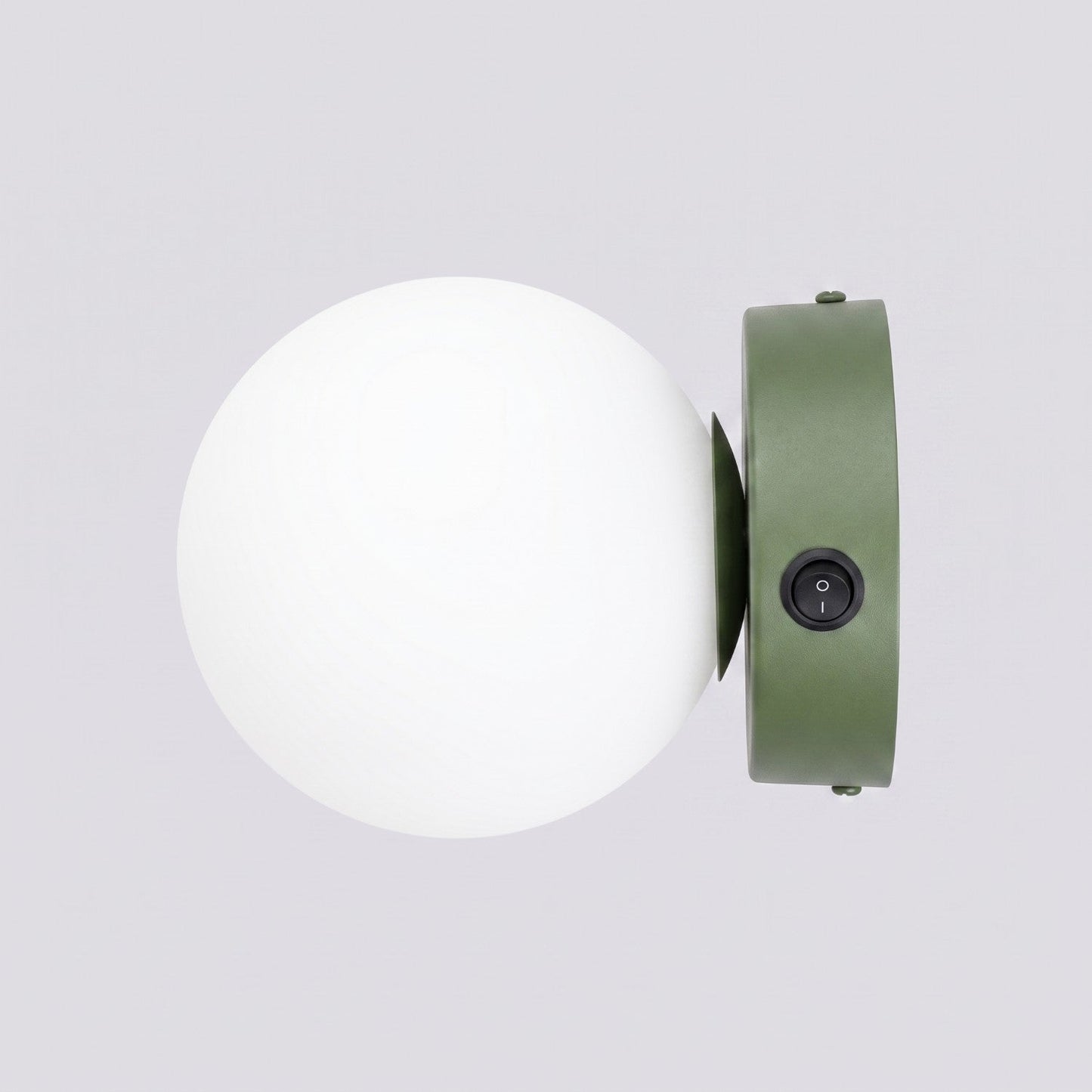Applique Globe Solis en Verre Opalin Vert Olive