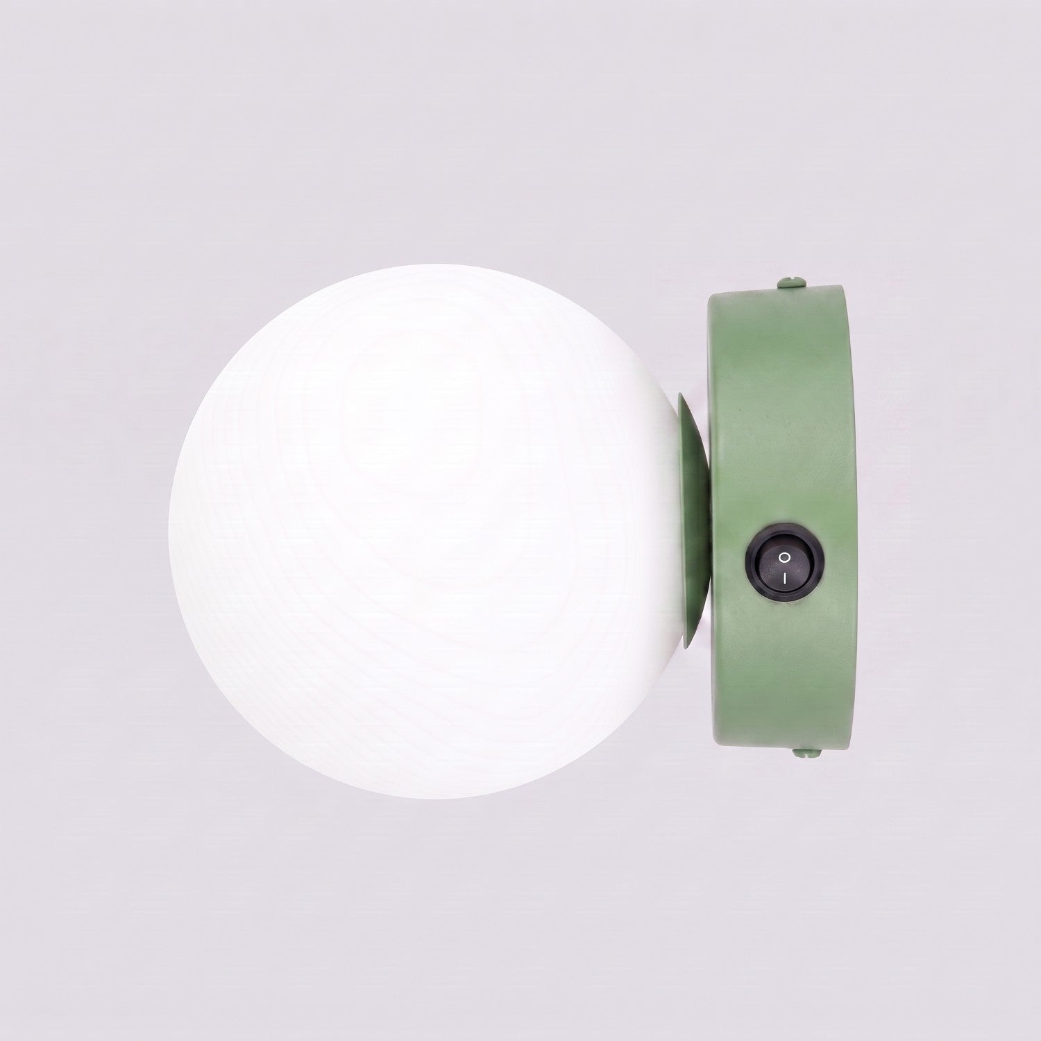 Applique Globe Solis en Verre Opalin Vert Sauge