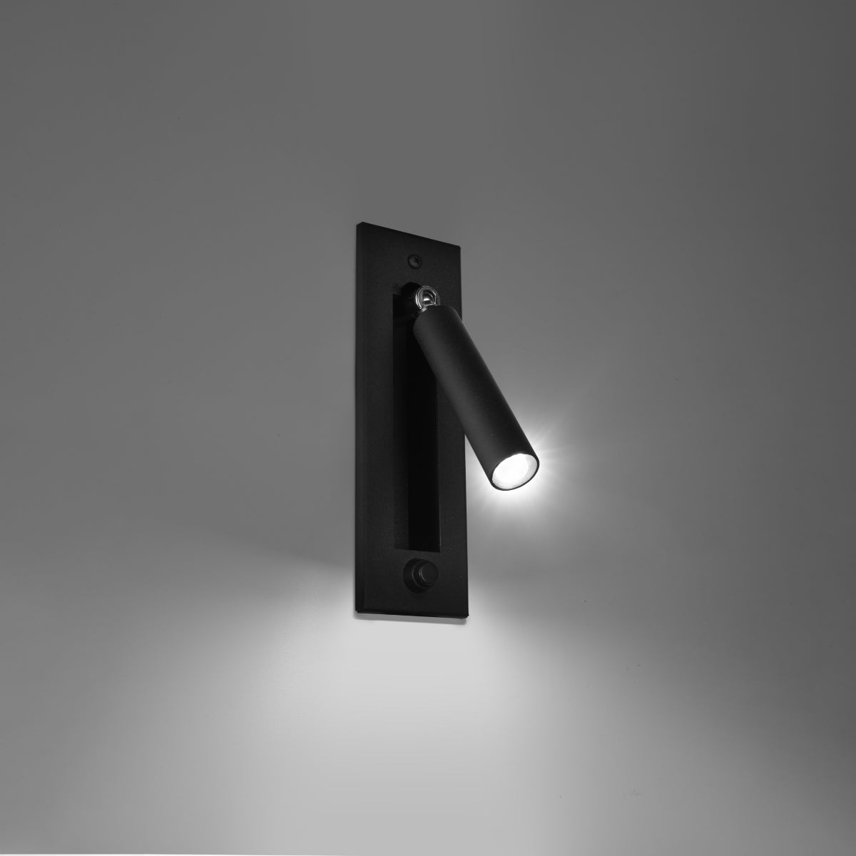 Applique liseuse orientable acier noir, spot de chevet pliable