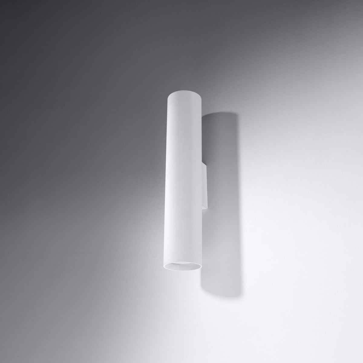 Applique Murale Long Cylindre Blanche en Acier