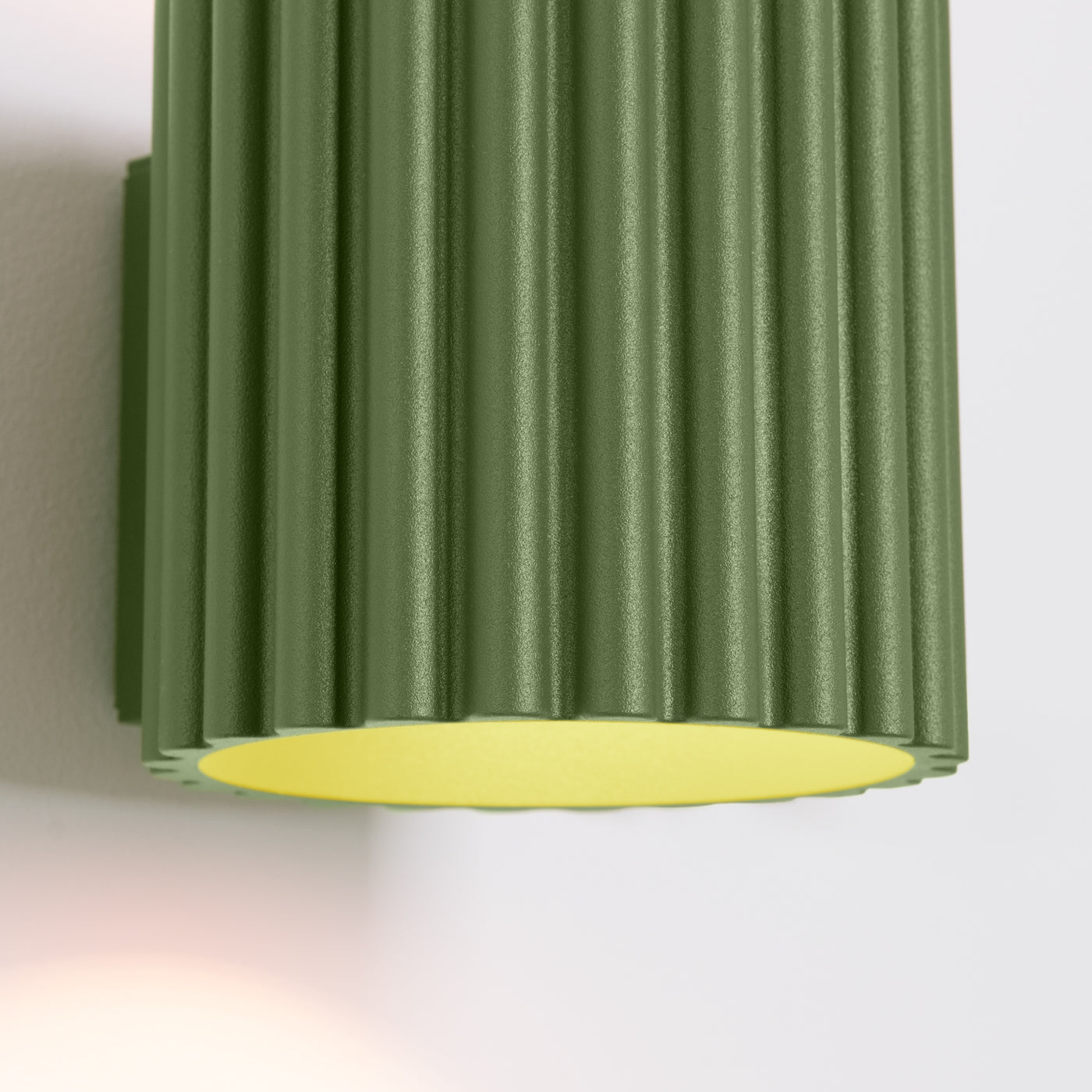 Applique Murale Aura Aluminium Cannelé Vert Olive
