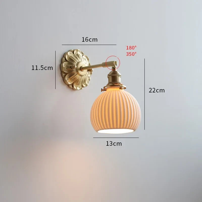 Applique Murale Céramique Cannelée et Laiton, Bras Orientable