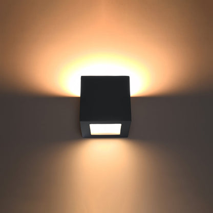 Applique murale Cube en céramique noire