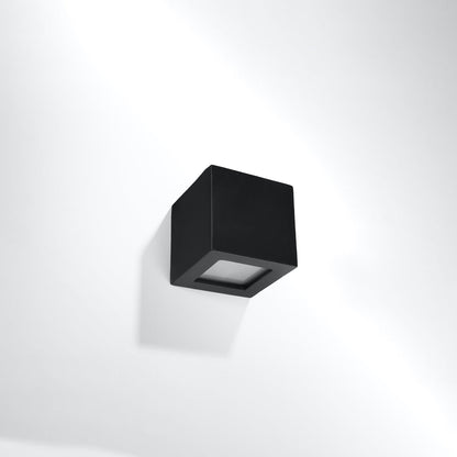 Applique murale Cube en céramique noire