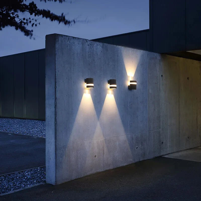 Applique Murale Extérieure Cylindrique Noire LED Bidirectionnelle IP65
