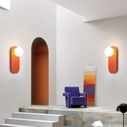 [EXP] Applique Murale Pilule en Fer Laqué et Globe Opalin