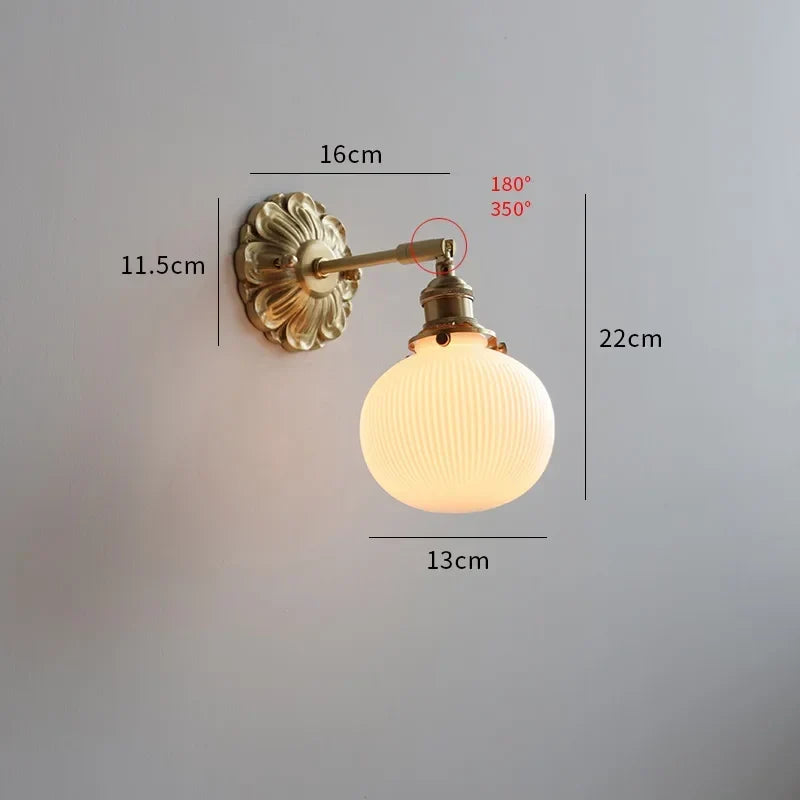 Applique Murale Vintage en Verre Opalin Strié et Laiton Doré, Bras Orientable
